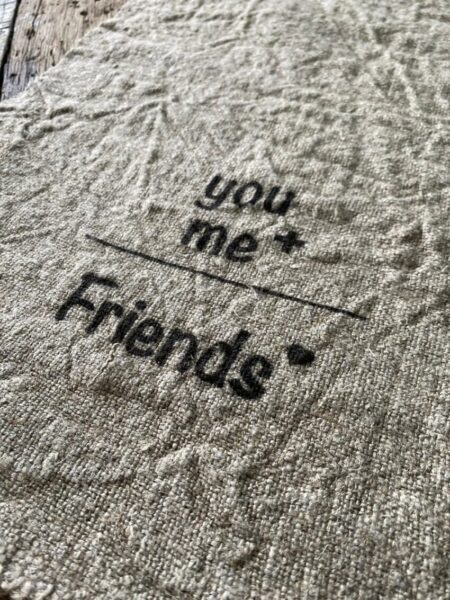 Shabby doek 'You + Me = Friends'